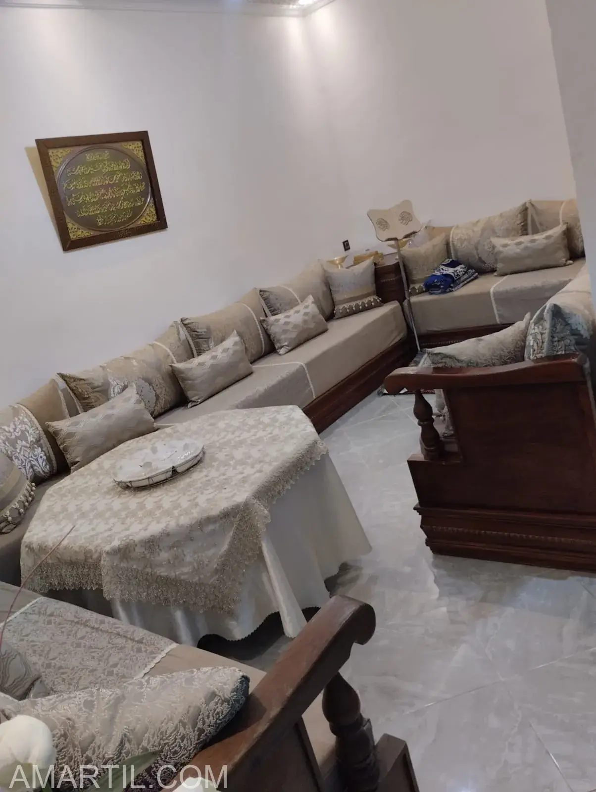 شقة مؤثث للبيع في مارتيل الطابق الأول، 3 الغرف
